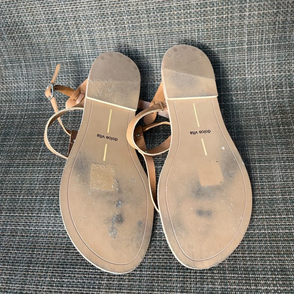 Women’s Tan Leather T-Strap Sandals